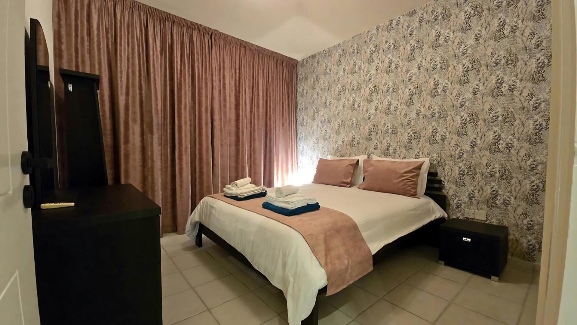 Holiday In Paphos, Prime Location Resort Pools, Jacuzzis, Harbor & 300M To The Beach المظهر الخارجي الصورة