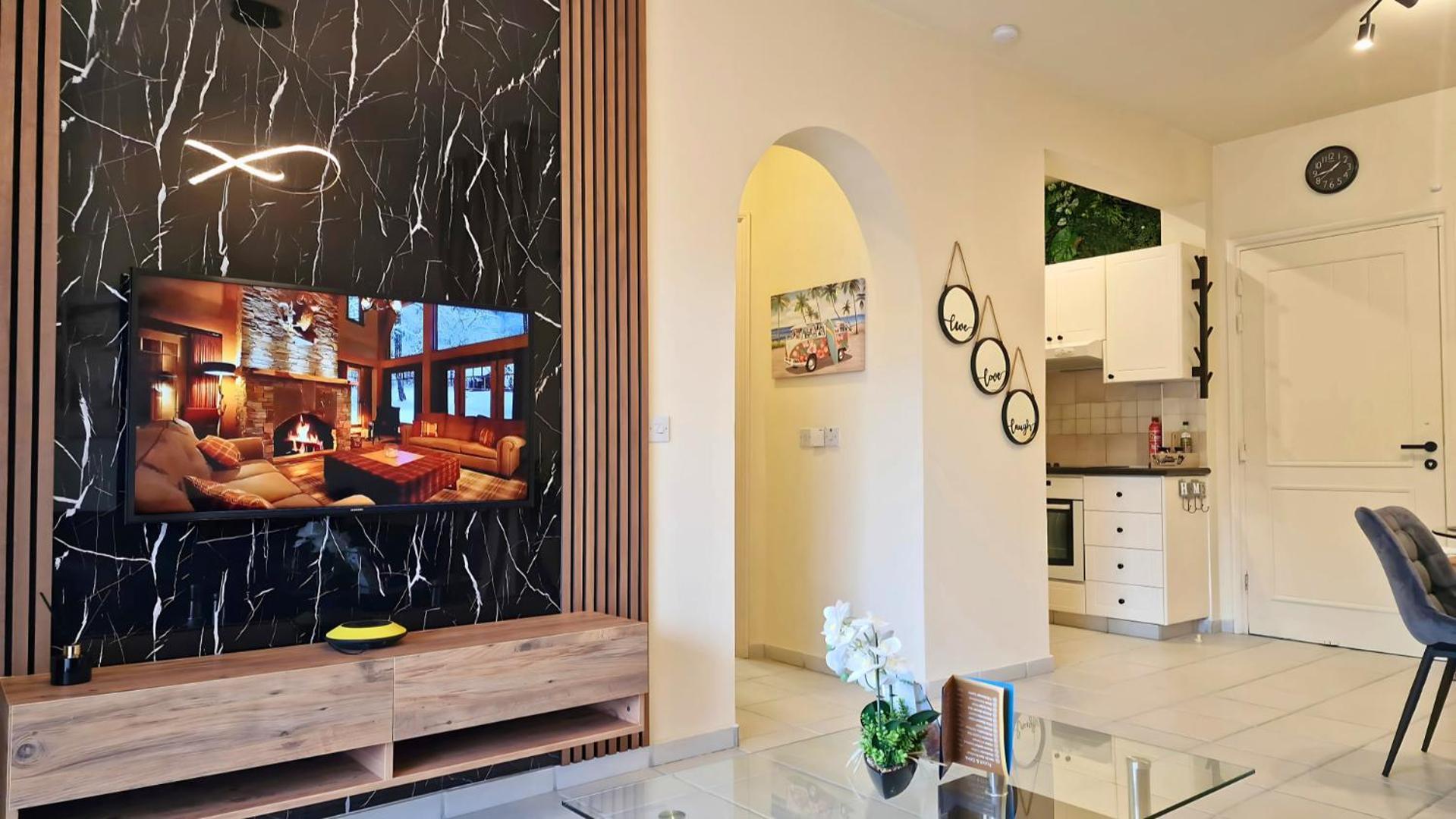Holiday In Paphos, Prime Location Resort Pools, Jacuzzis, Harbor & 300M To The Beach المظهر الخارجي الصورة
