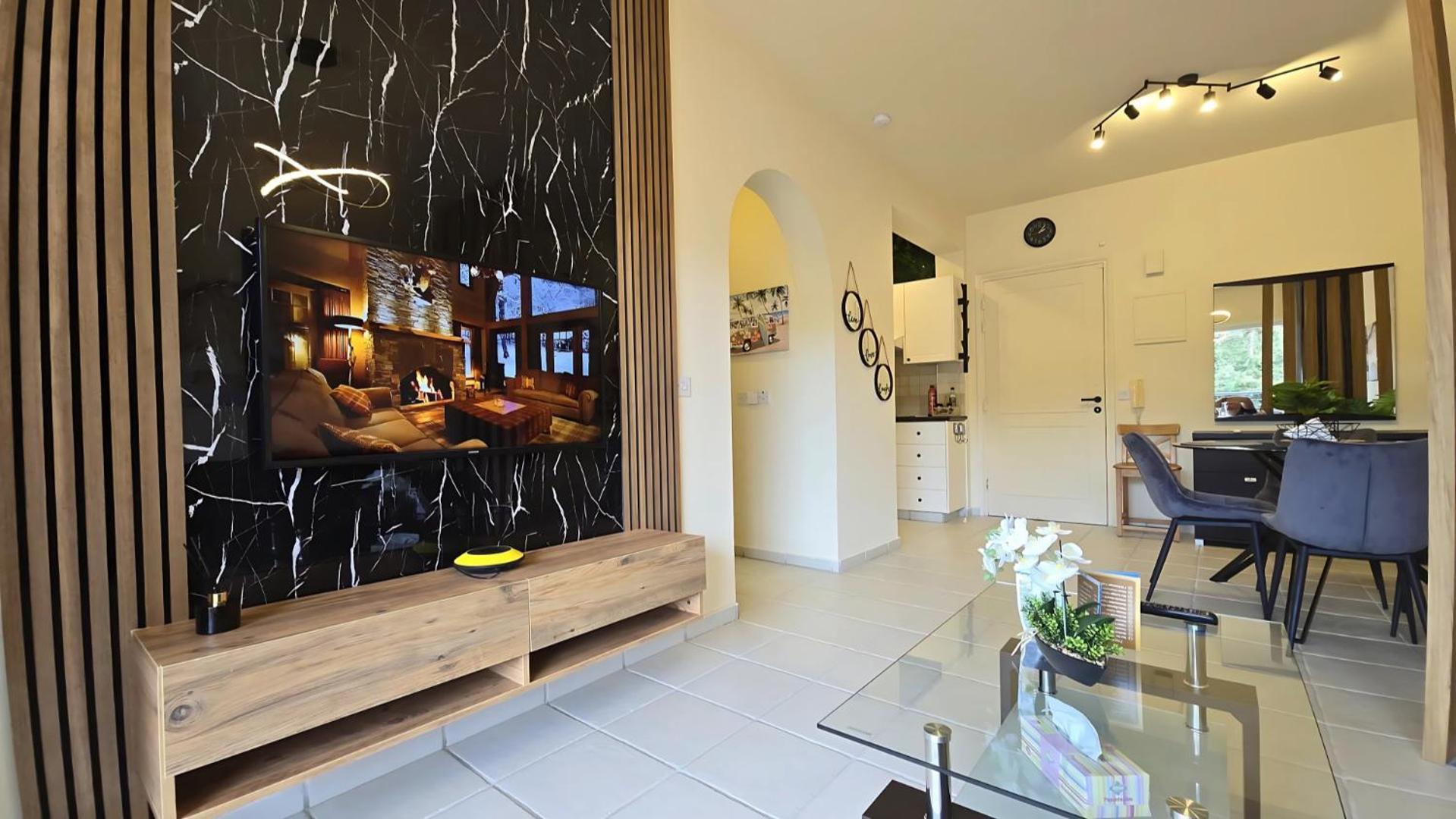 Holiday In Paphos, Prime Location Resort Pools, Jacuzzis, Harbor & 300M To The Beach المظهر الخارجي الصورة